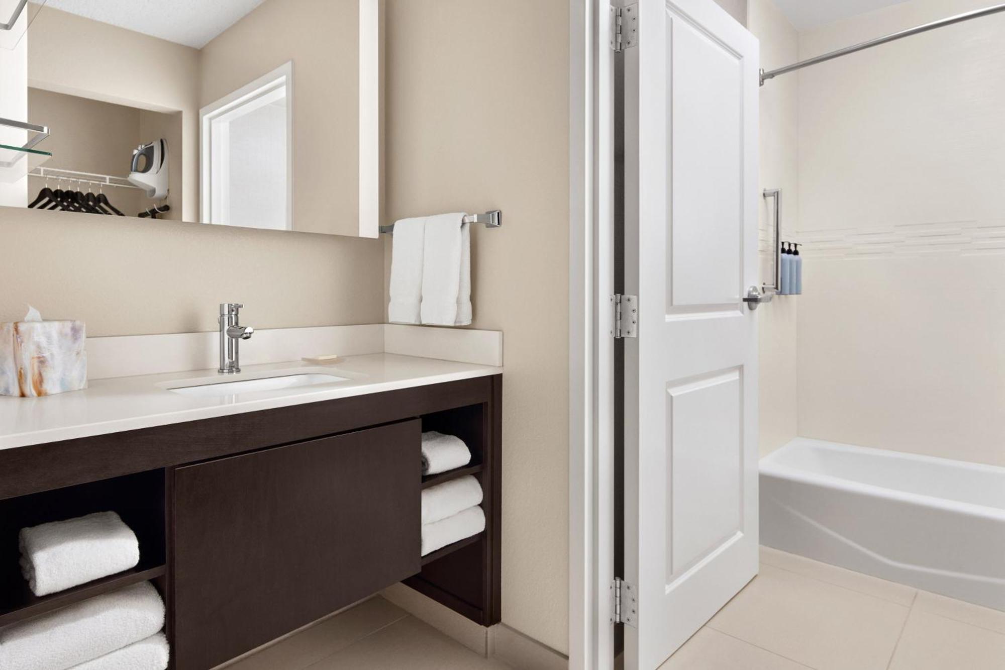 Residence Inn By Marriott Philadelphia Langhorne Exterior foto
